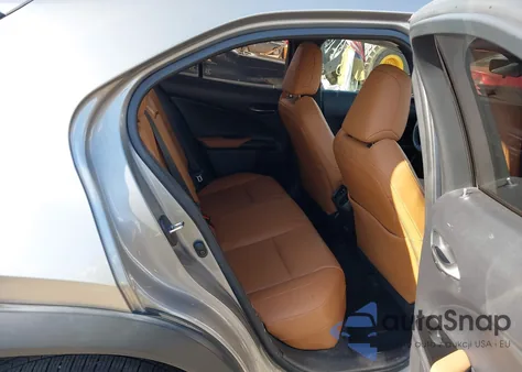 2020 Lexus Ux 200 из США, поврежденный, VIN JTHX3JBH7L2029145